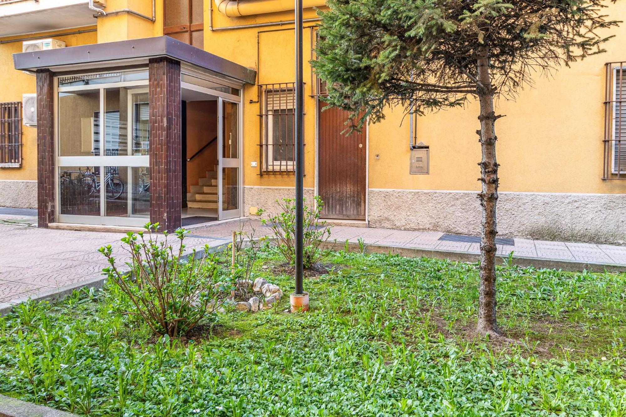 Policlinico San Donatom3 Suite Duomo 30Minuti サン・ドナート・ミラネーゼ エクステリア 写真